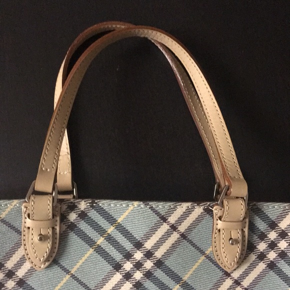 Burberry totes - Picture 3 of 7